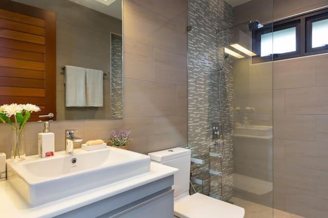 Phuket Villa Crystal Two-Bedroom Private Pool Villa מראה חיצוני תמונה